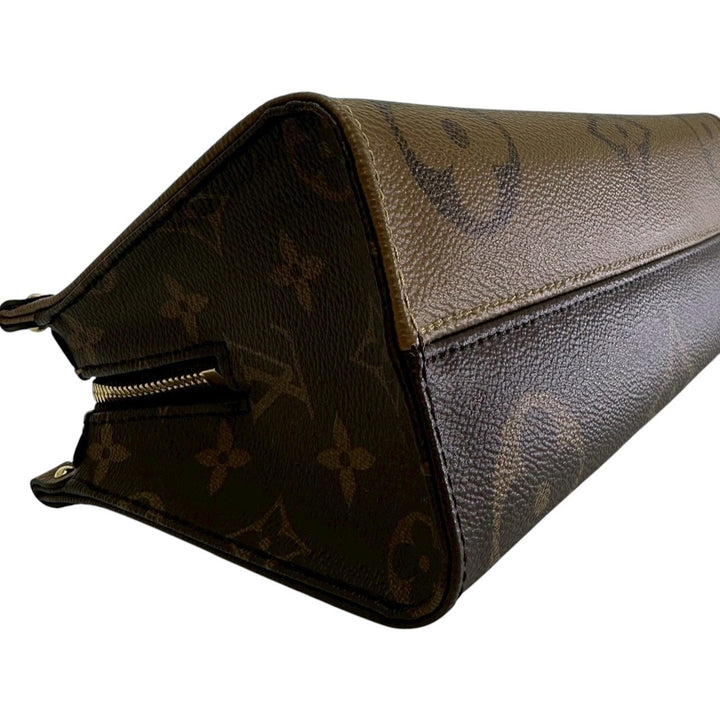 Louis Vuitton / ルイヴィトン　モノグラムジャイアント オンザゴーEW ショルダーバッグ M46653