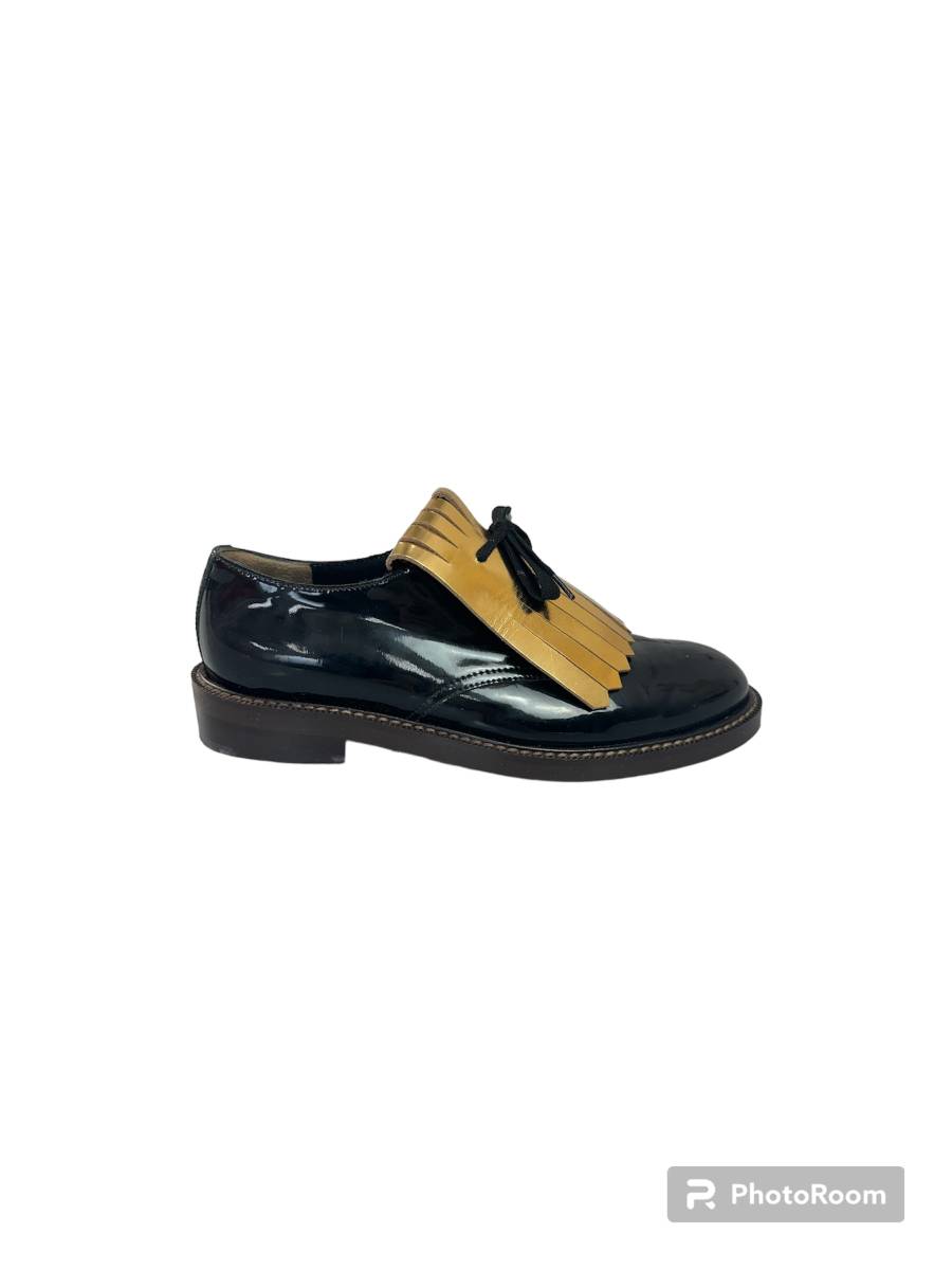 MARNI / 黒×ゴールドフリンジローファー